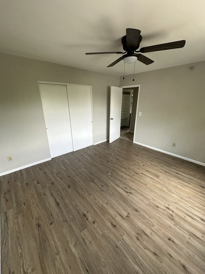 5824 Shadymist Ln #3 - Photo 5 of 9