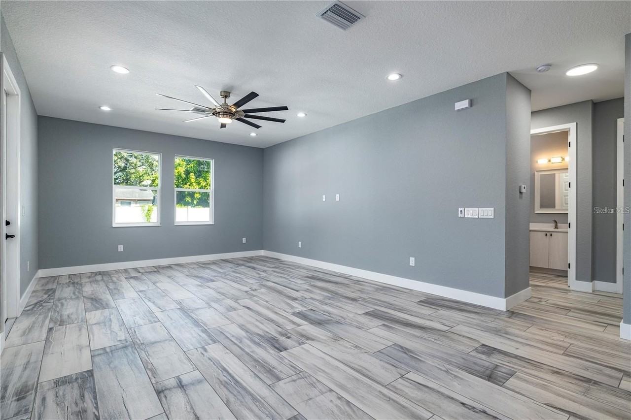 4205 W Arch St - Photo 7 of 24