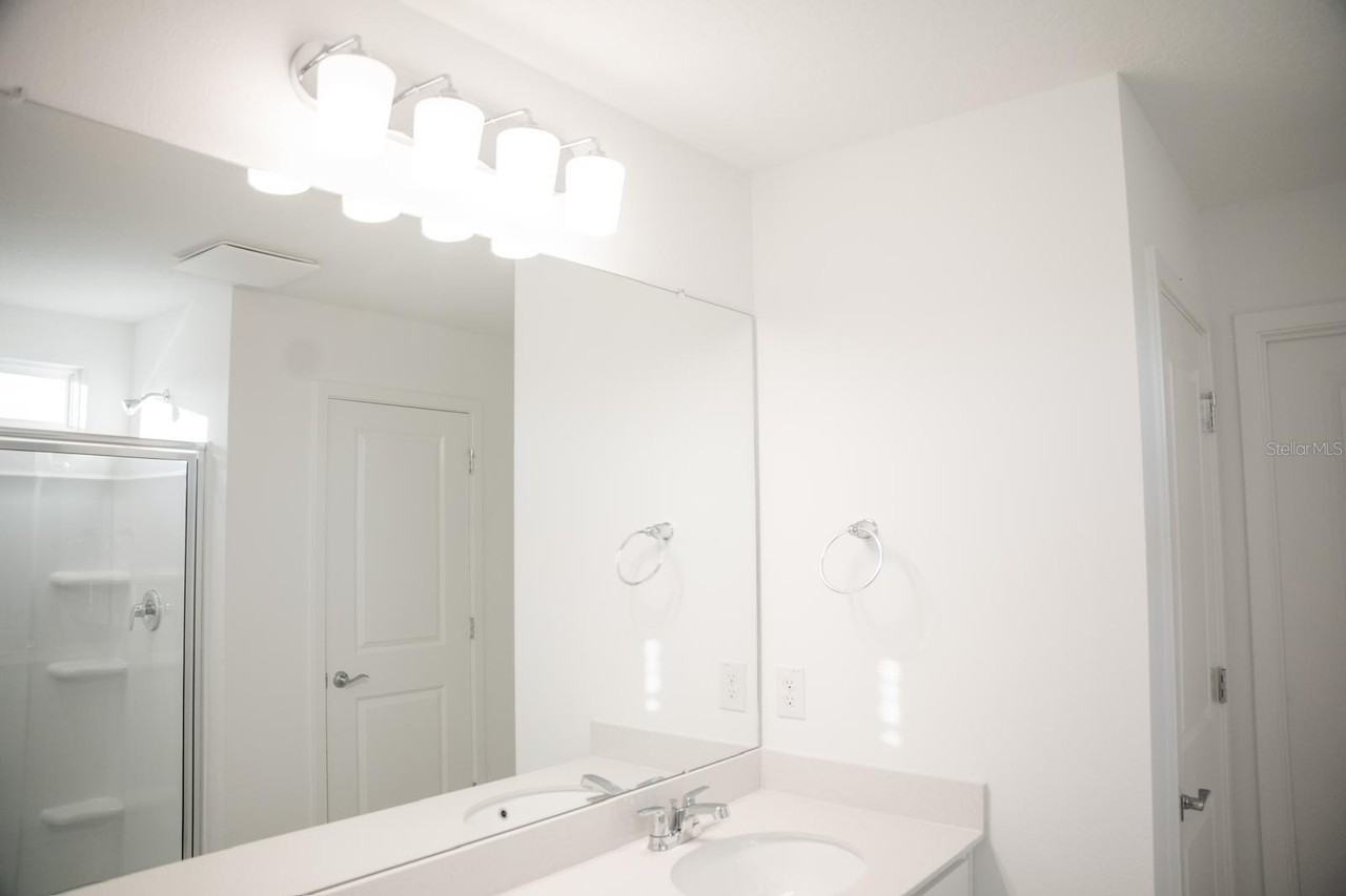 33410 Barnebrook Dr - Photo 6 of 26