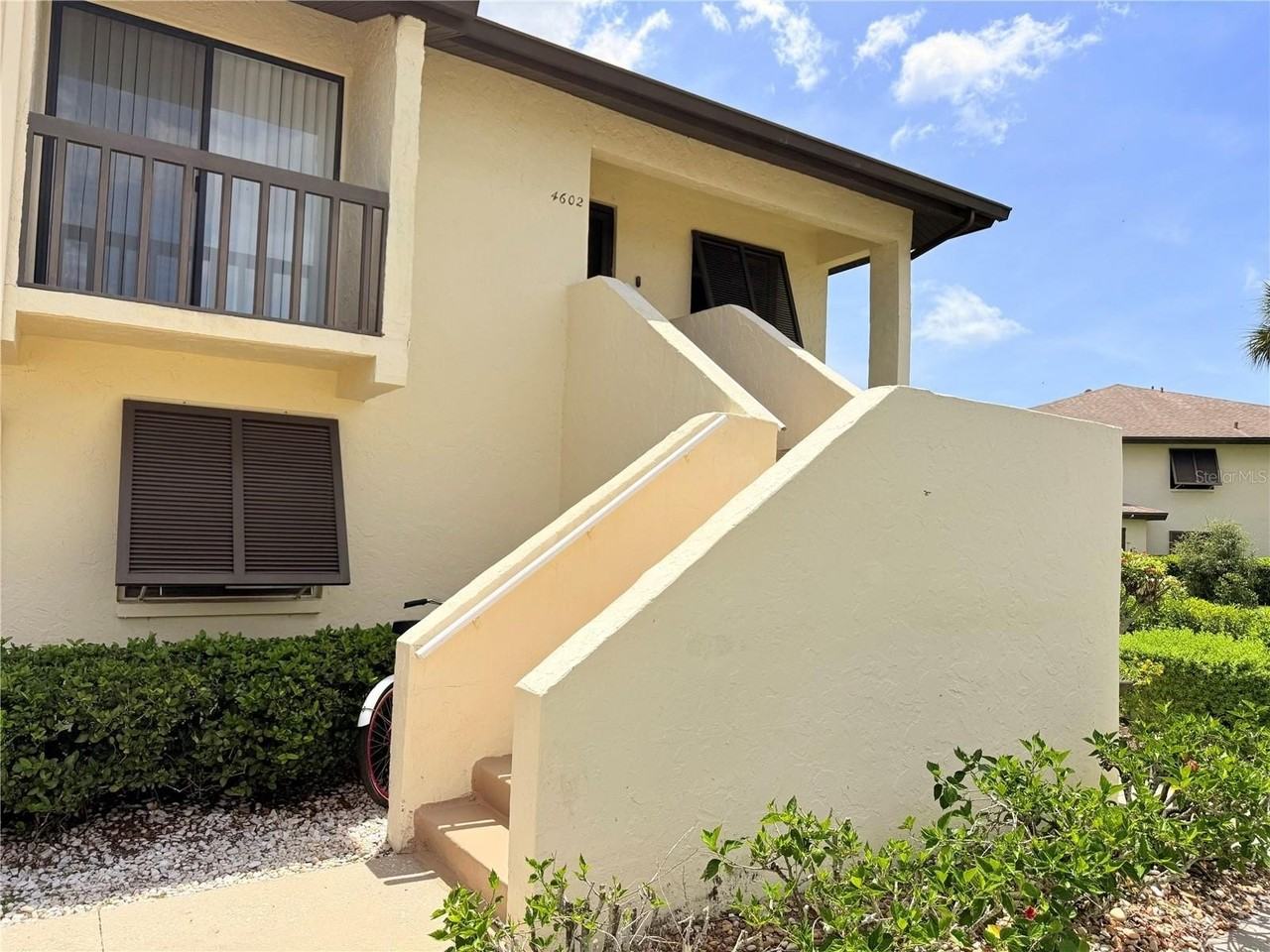 4602 Longwater Chase #76 - Photo 3 of 50