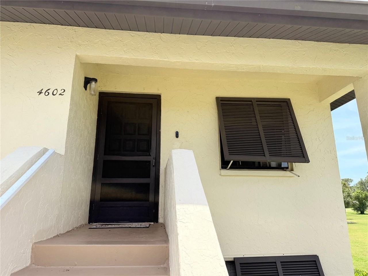 4602 Longwater Chase #76 - Photo 4 of 50