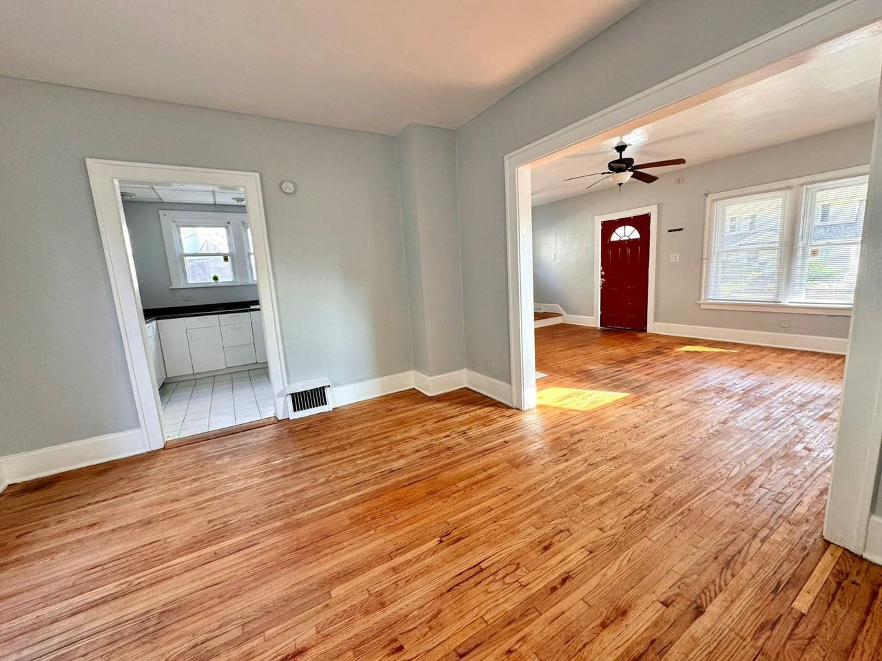 1735 Wyndhurst Road - Photo 5 of 13