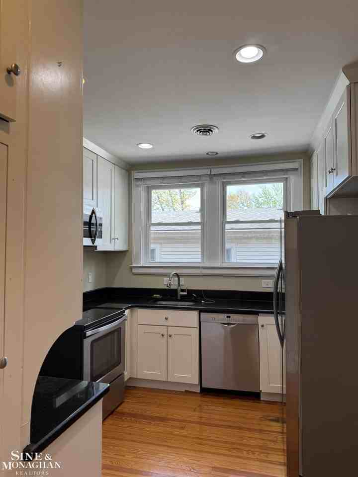 371 Neff Rd 2nd Fl - Photo 7 of 12