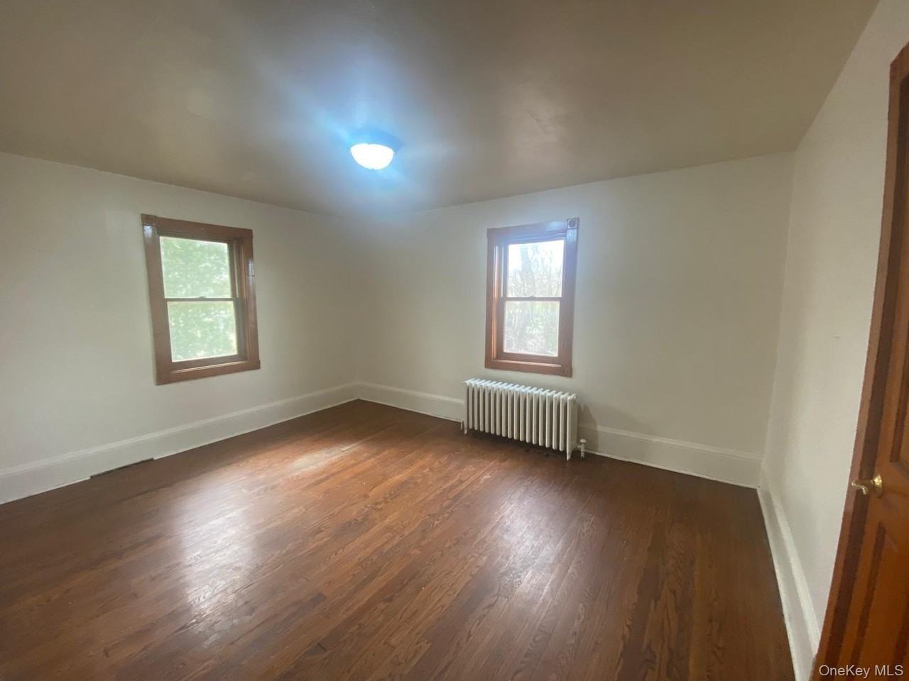 72 N Liberty Dr - Photo 2 of 9