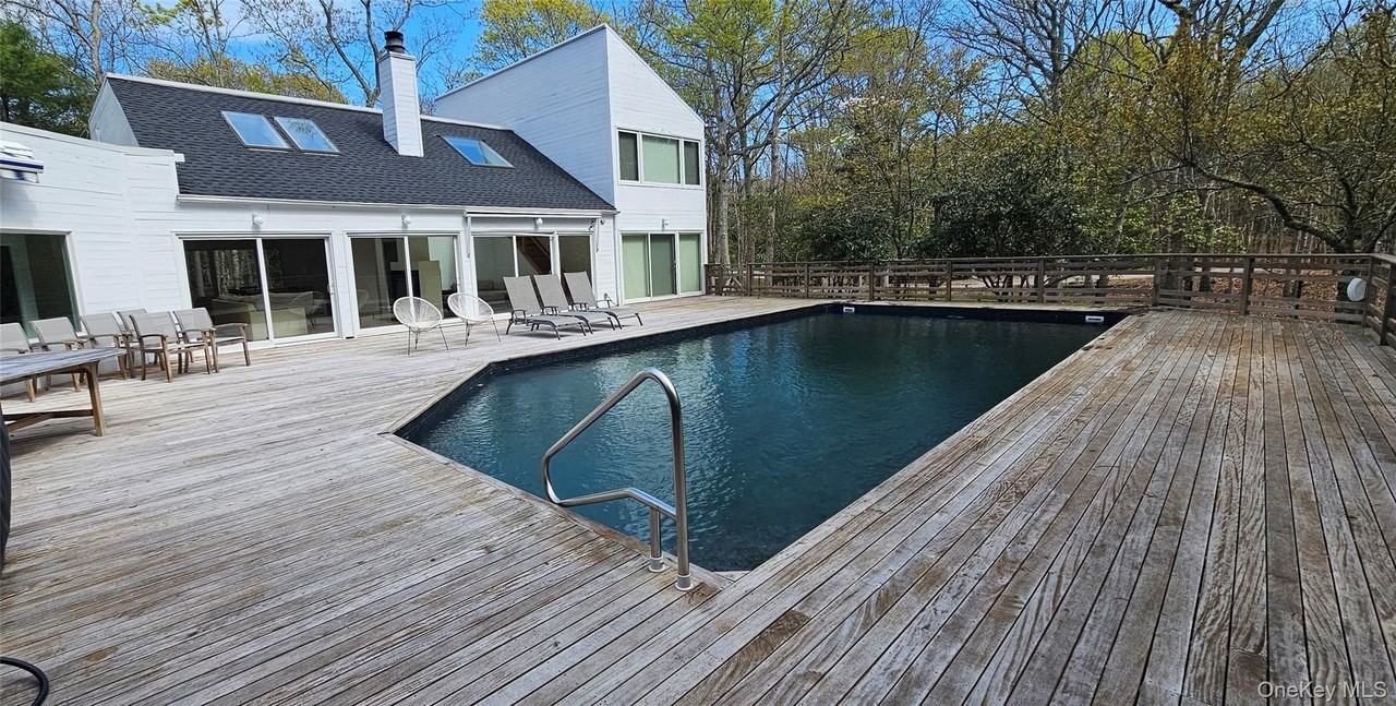35 Ely Brook Rd - Photo 3 of 32