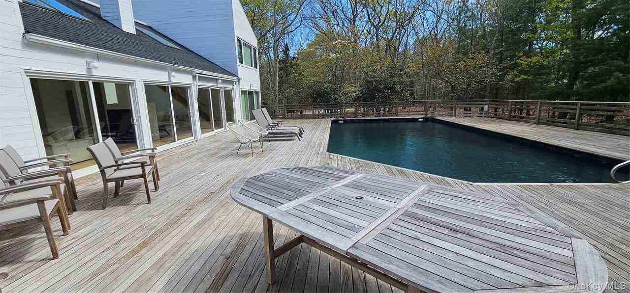 35 Ely Brook Rd - Photo 4 of 32
