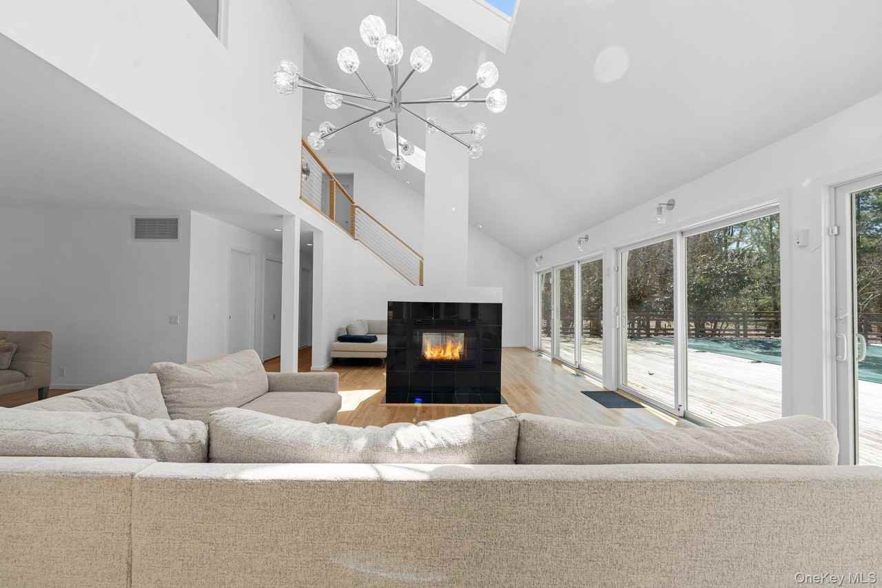 35 Ely Brook Rd - Photo 7 of 32