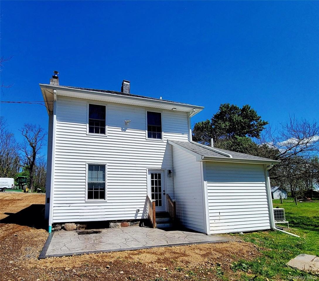 434 Dubois Rd - Photo 3 of 21