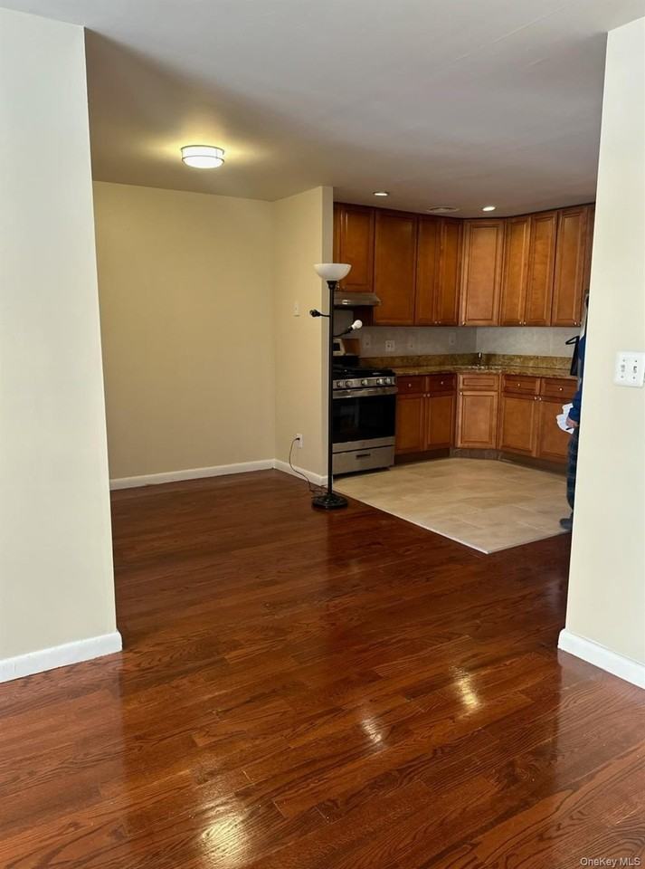 858 E 175th St - Photo 3 of 18