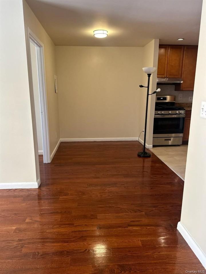 858 E 175th St - Photo 4 of 18
