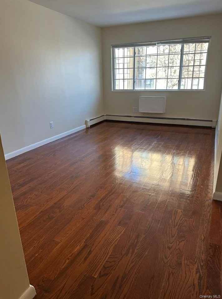 858 E 175th St - Photo 5 of 18