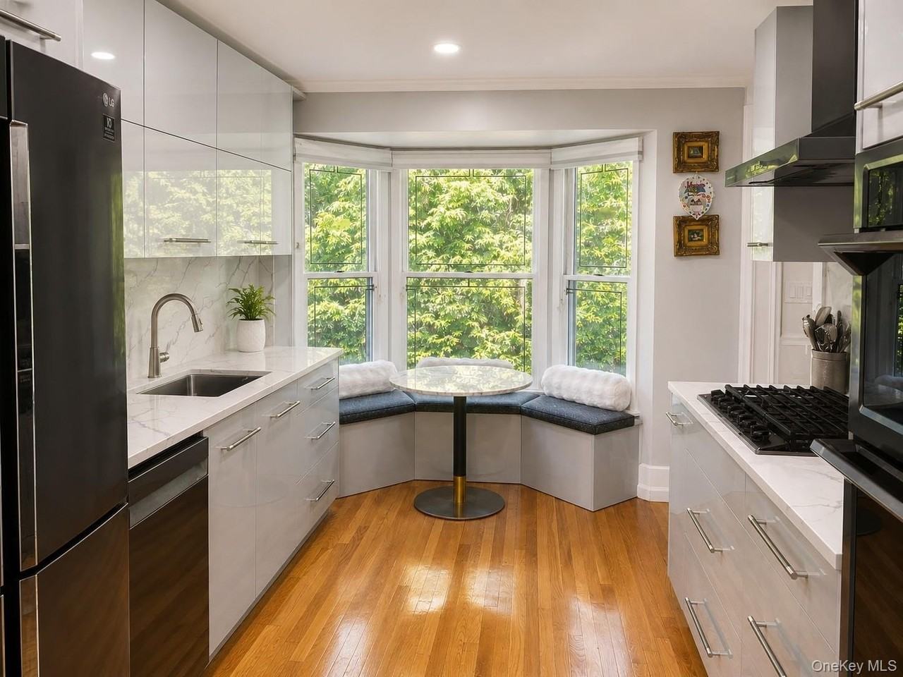 1180 E Broadway #4 - Photo 5 of 14