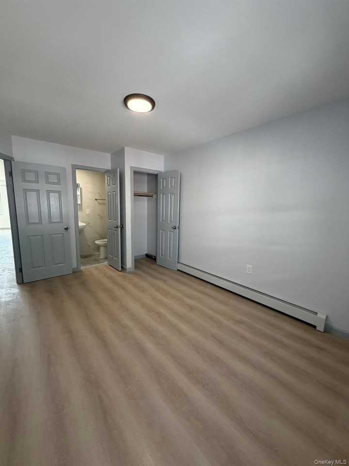 4295 Crommelin Ave - Photo 7 of 14