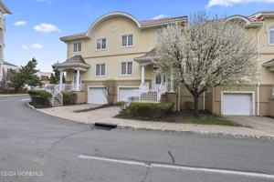featured image of 12 Riviera Dr