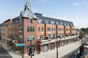 featured image of 126 Main St #315