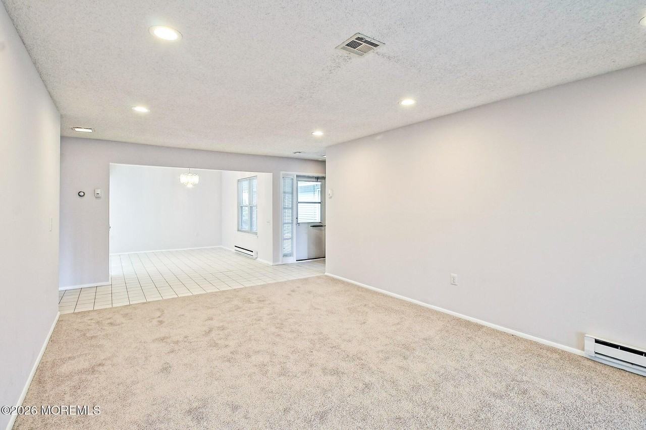 332B Quinton Dr - Photo 7 of 24