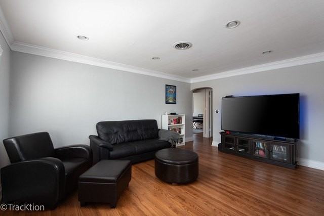 4334 Washington St - Photo 4 of 15