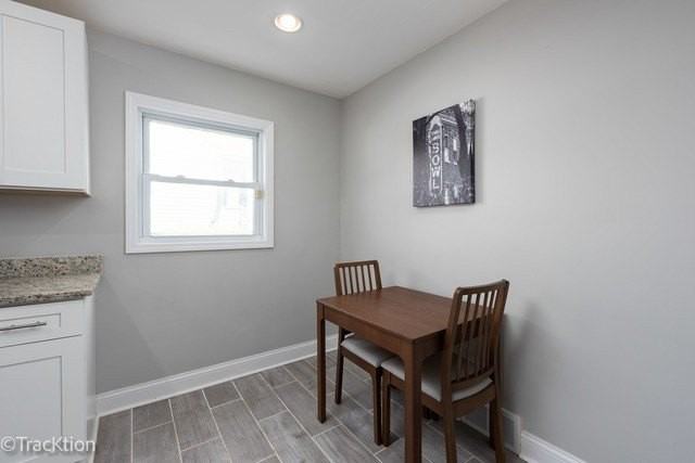 4334 Washington St - Photo 6 of 15