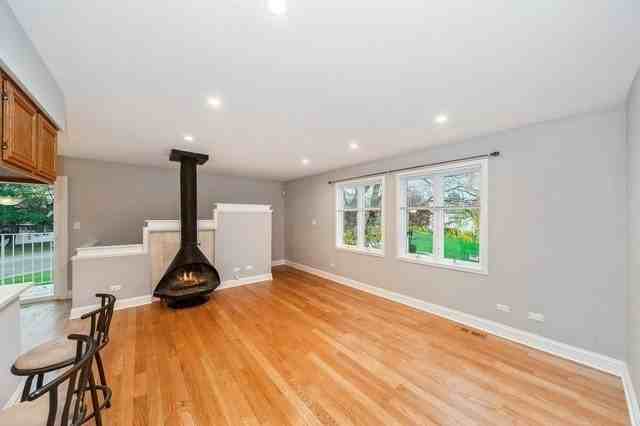 608 Inverrary Ln #608 - Photo 2 of 18