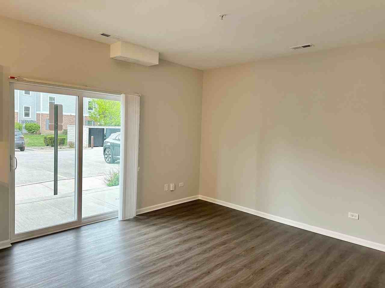 853 E Main St #1B - Photo 7 of 14
