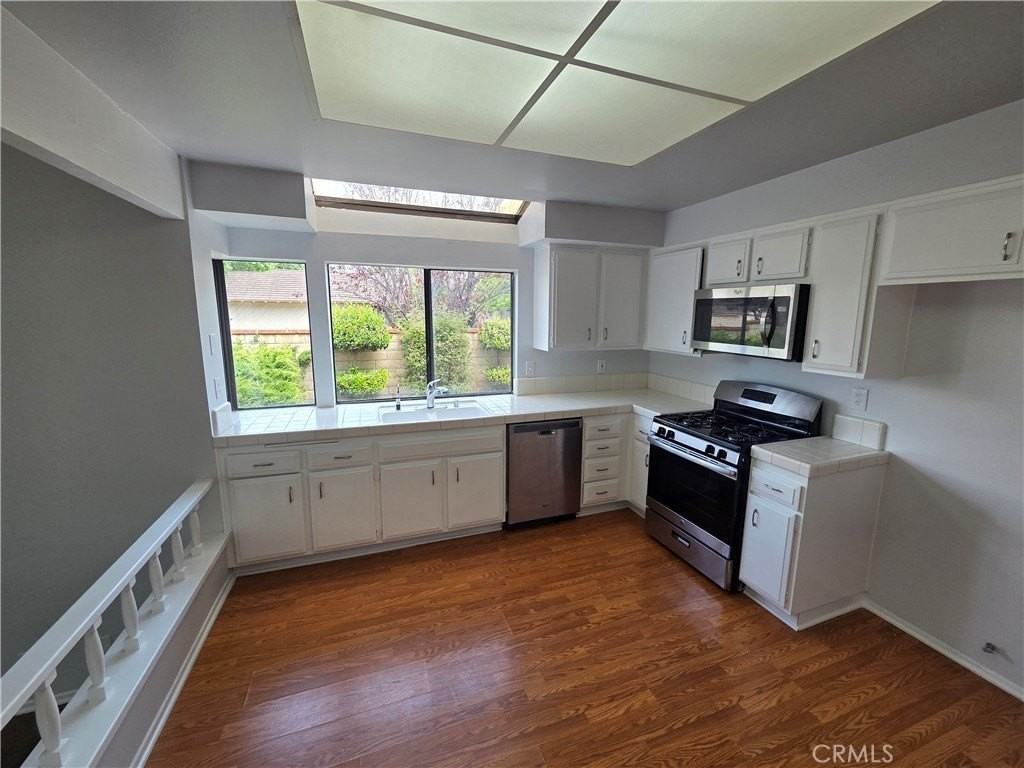 1405 Paseo Manzana - Photo 6 of 27