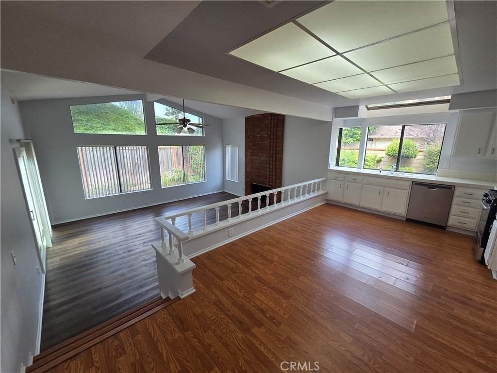 1405 Paseo Manzana - Photo 7 of 27