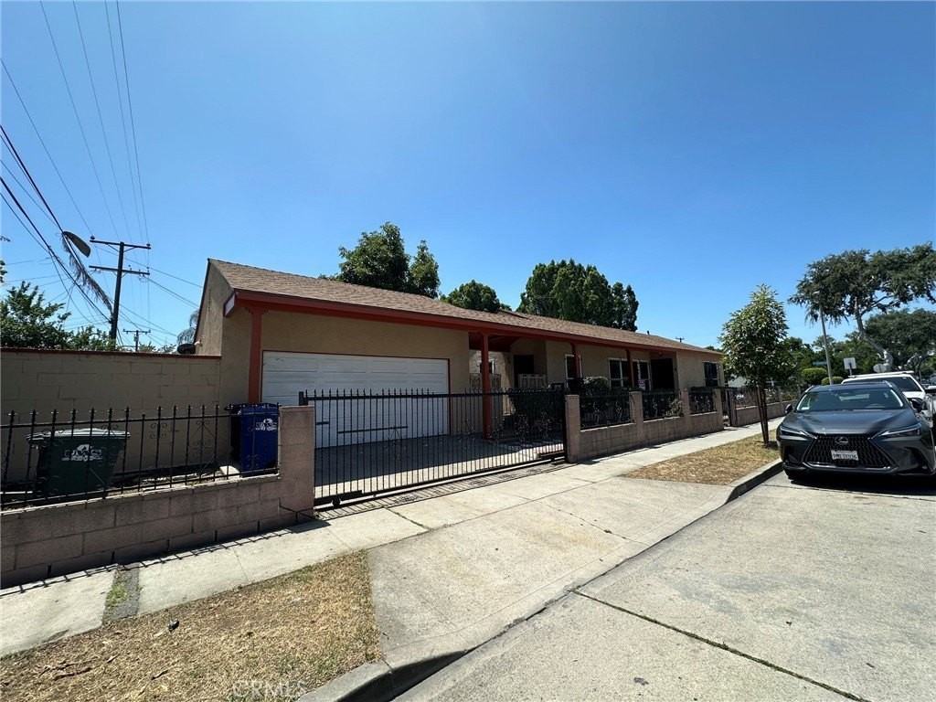 3040 Seminole Ave - Photo 4 of 22