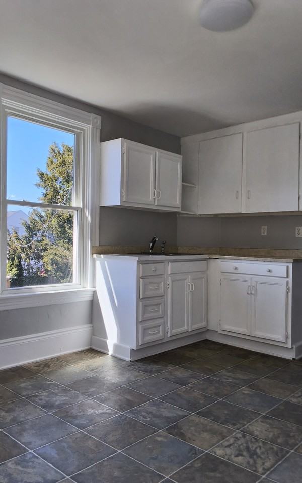 92 Campbell St #92-2 - Photo 5 of 11