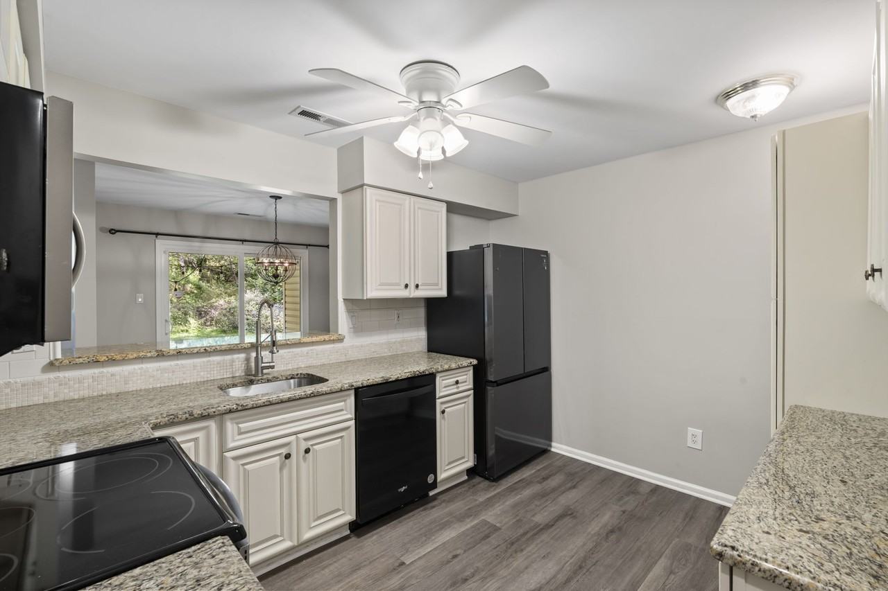 114 Briarcliff Ct #1 - Photo 5 of 10