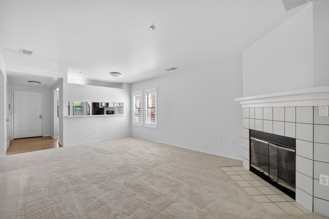 1123 South Villa Way - 1 #1 - Photo 5 of 10
