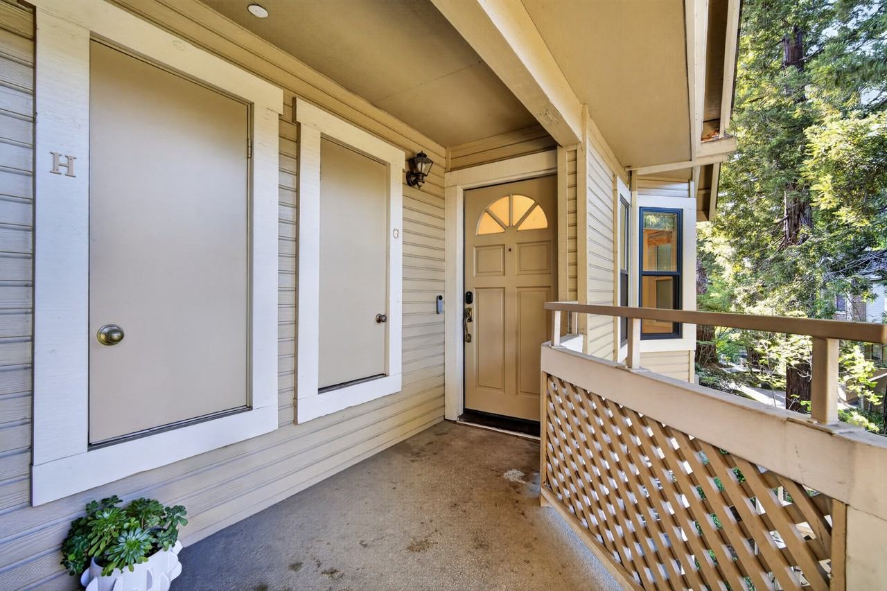 935 La Mesa Ter #1 - Photo 2 of 10