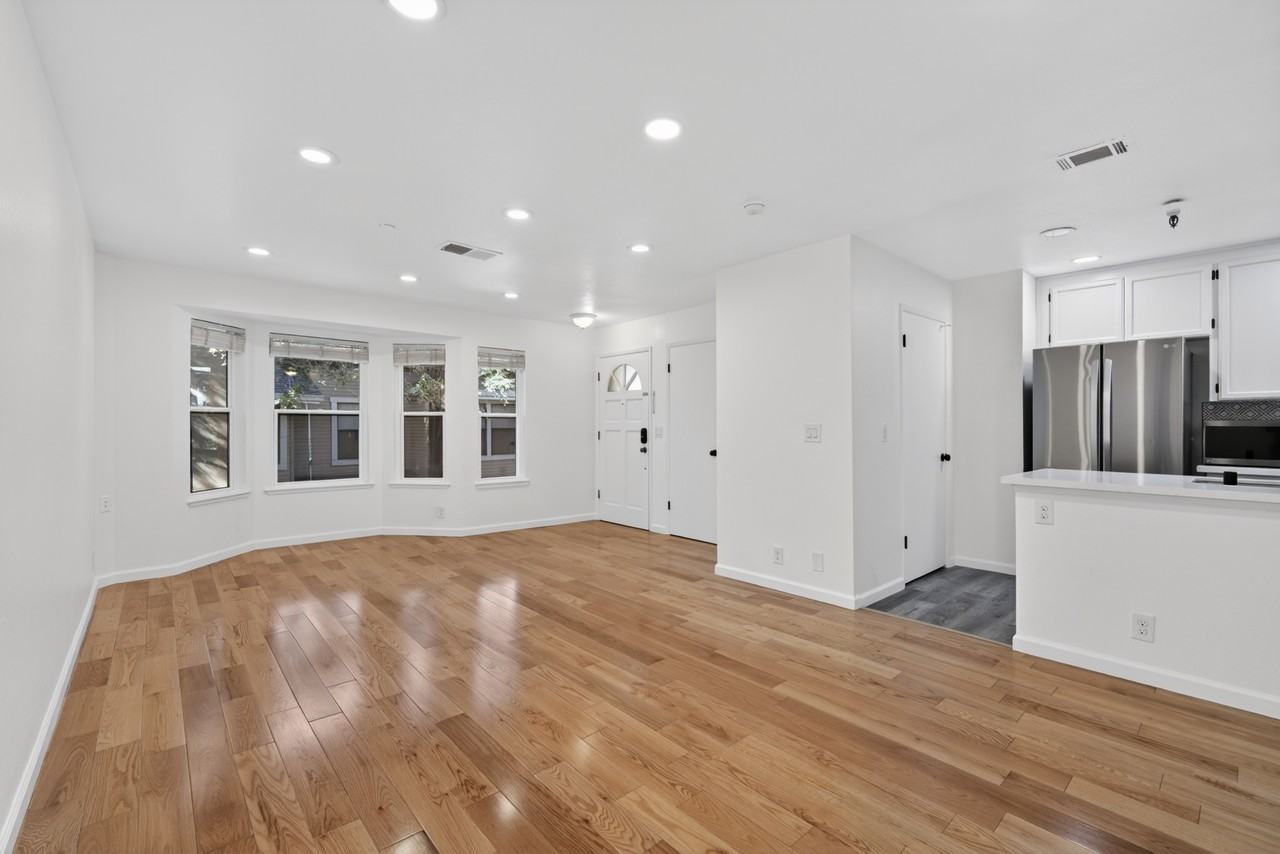 935 La Mesa Ter #1 - Photo 5 of 10