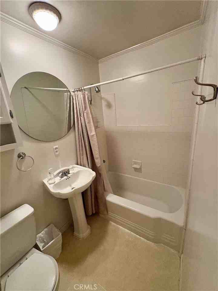 3739 Marwick Ave - Photo 5 of 8