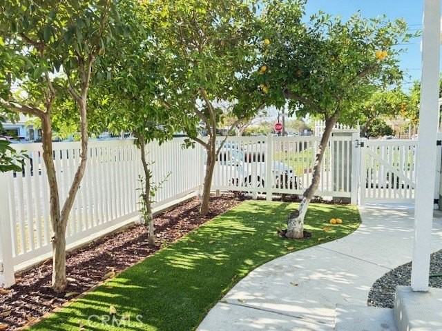 3809 Pine Ave - Photo 4 of 12
