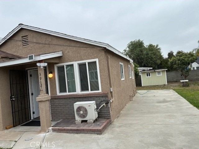 3912 Maple Ave - Photo 2 of 19