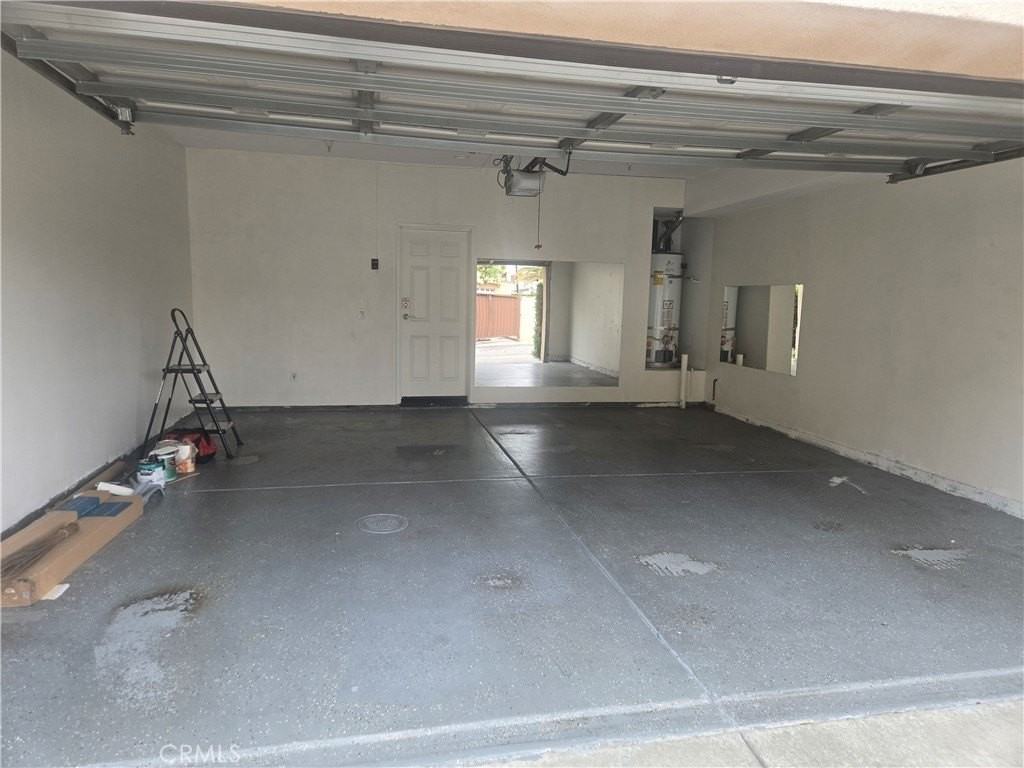 1138 N Euclid St - Photo 6 of 45