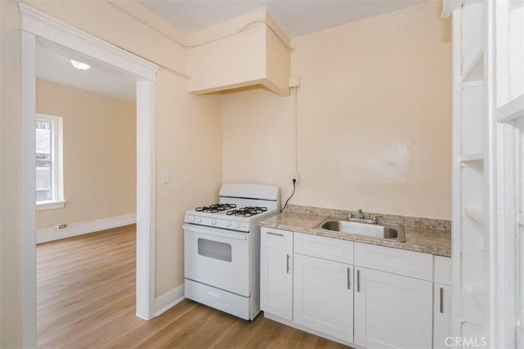 301 Witmer St #202 - Photo 7 of 10