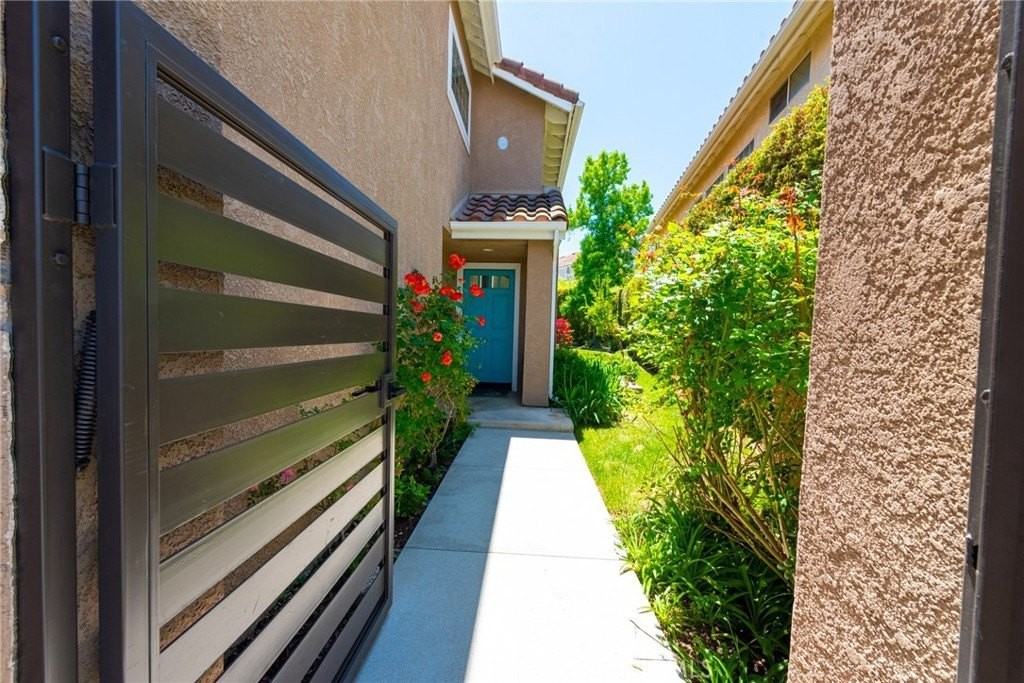 24722 Via Madera - Photo 3 of 36