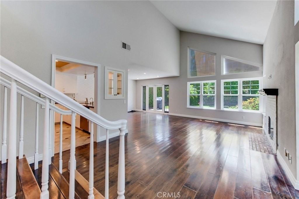 24722 Via Madera - Photo 4 of 36