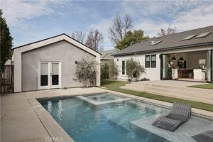 featured image of 13916 La Maida St