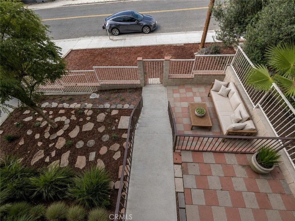 905 W Sumner Ave #B - Photo 5 of 12