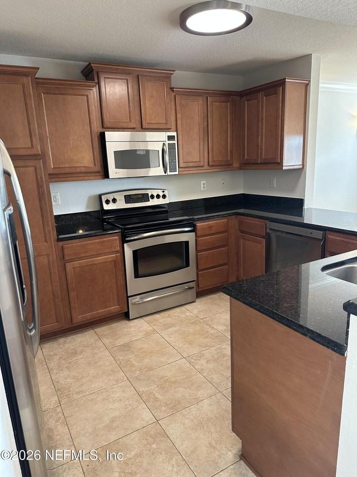 204 Laguna Villa Blvd #A12 - Photo 4 of 14