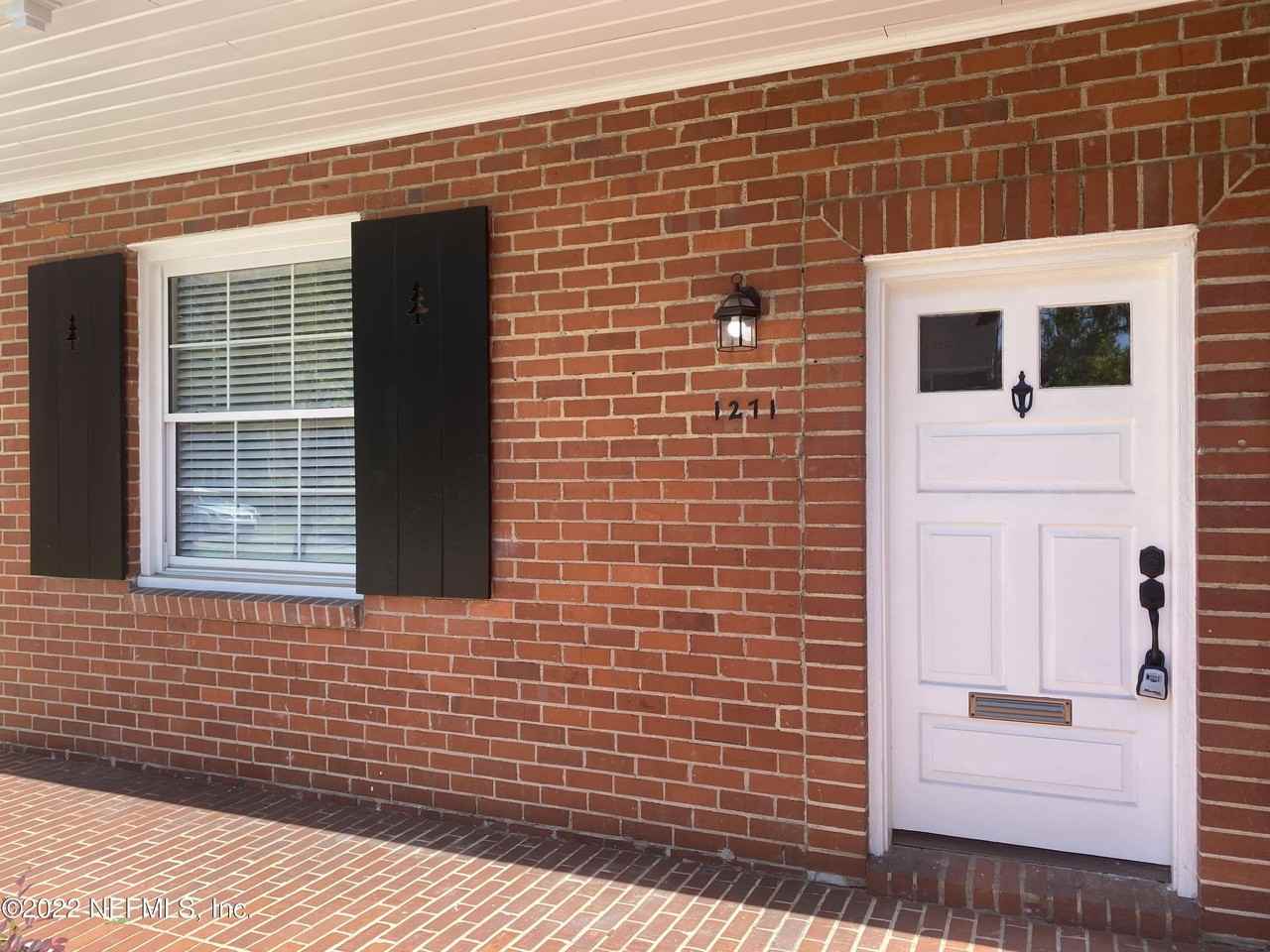 1271 Belmont Ter #1271 - Photo 3 of 18