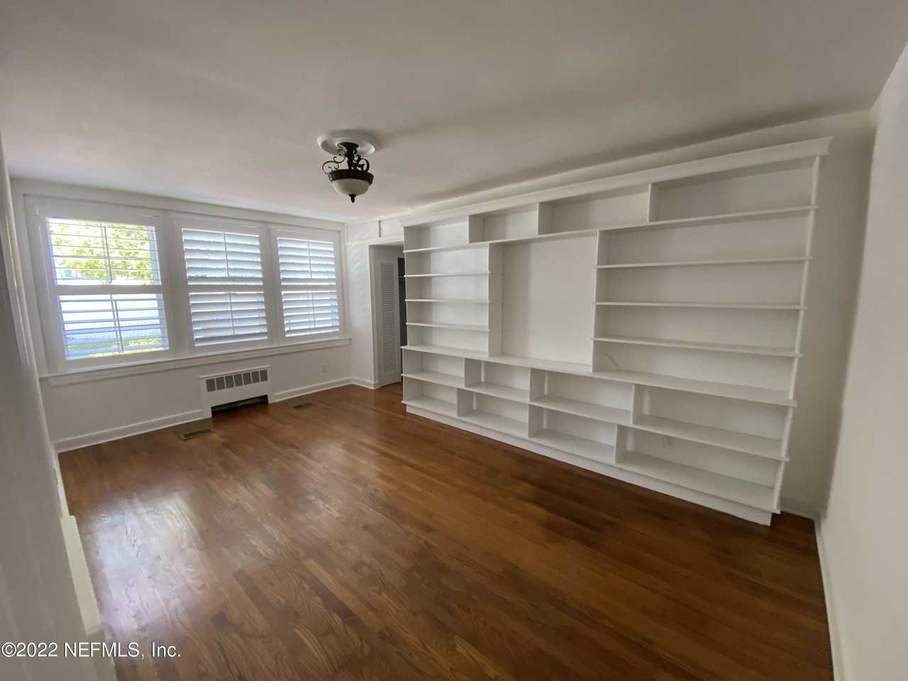 1271 Belmont Ter #1271 - Photo 5 of 18