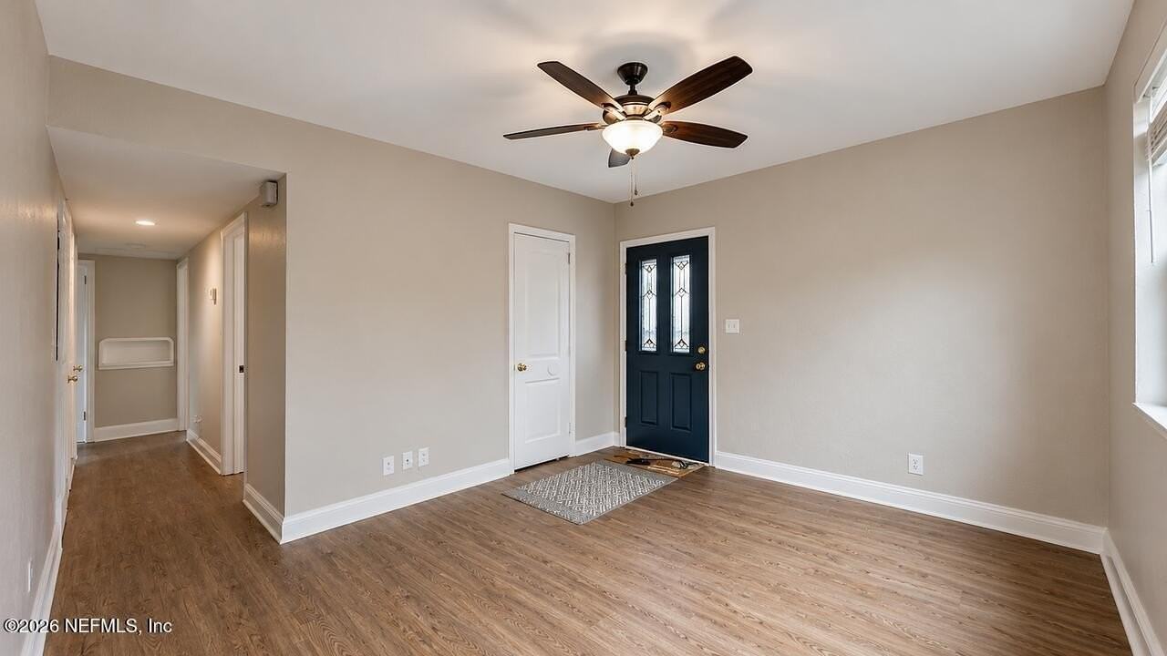1105 10th St N - Photo 5 of 17