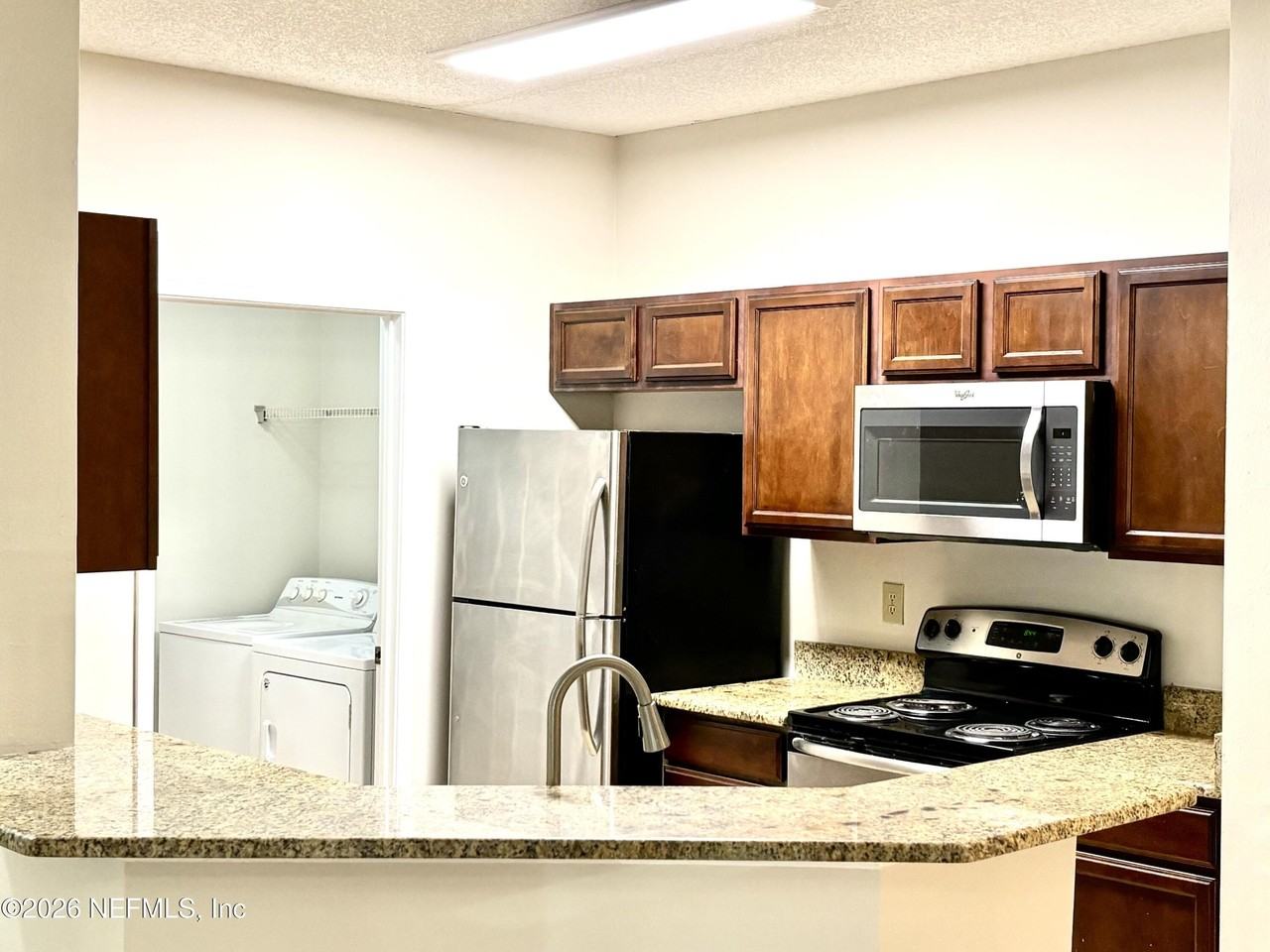 10000 Gate Pkwy N #1912 - Photo 6 of 17