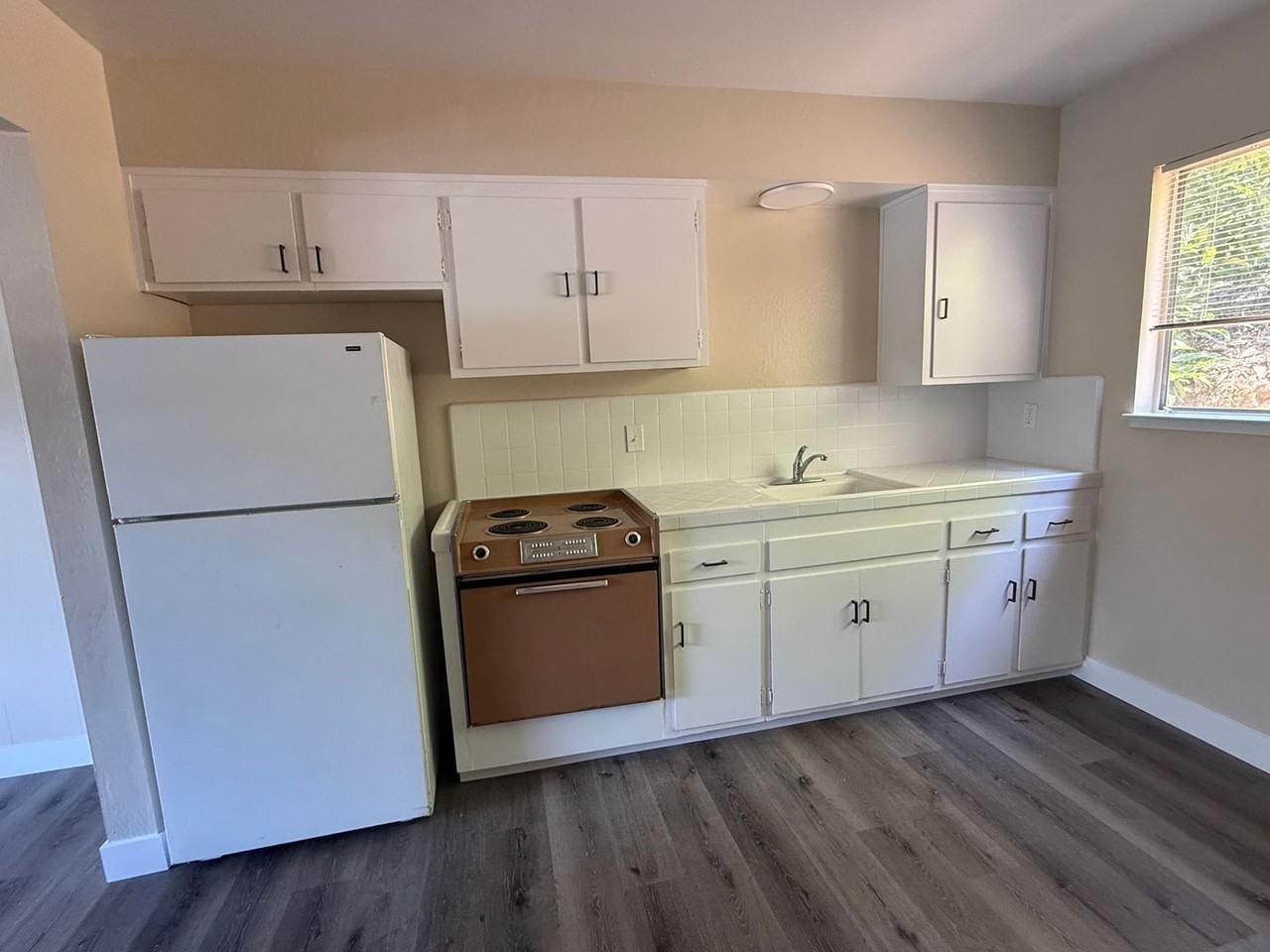 St. Kathryn Apartments - Photo 7 of 19