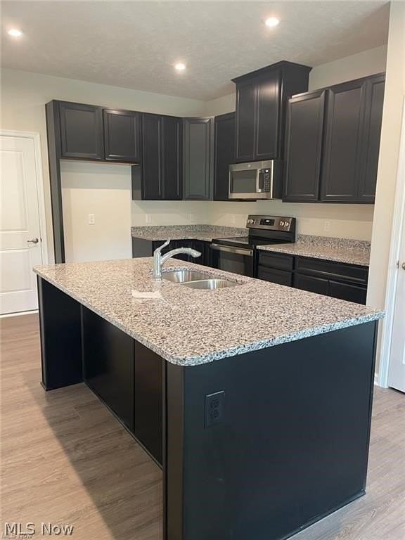 90 Pine Ave - Photo 3 of 11