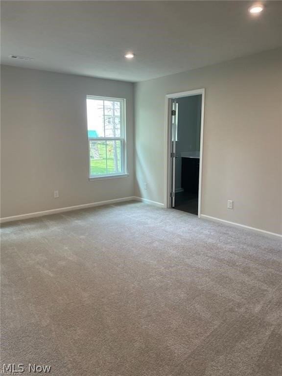 90 Pine Ave - Photo 7 of 11