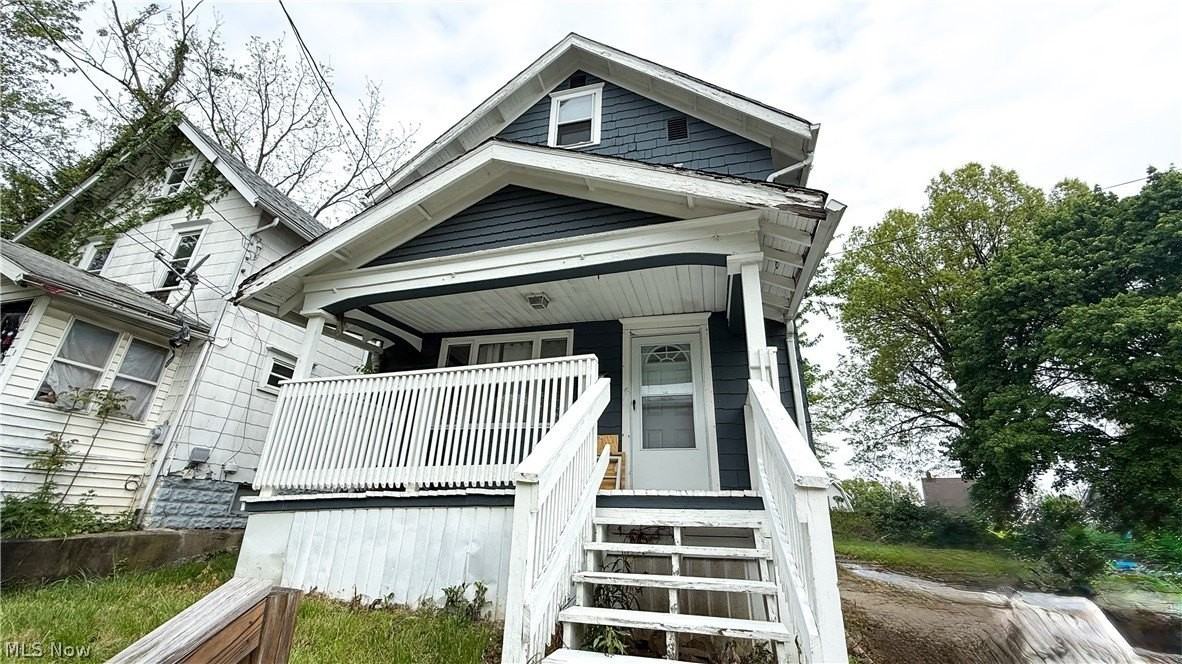 987 Boone St - Photo 3 of 41